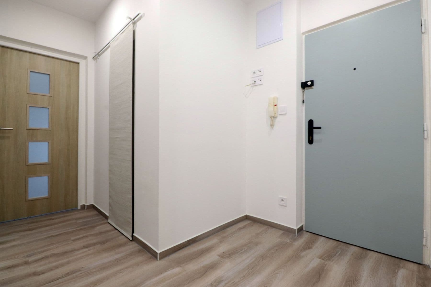 Prenájom bytu 2-izbový 53 m², Průběžná, Milovice, Středočeský kraj Prenájom bytu 2-izbový 53 m², Průběžná, Milovice, Středočeský kraj