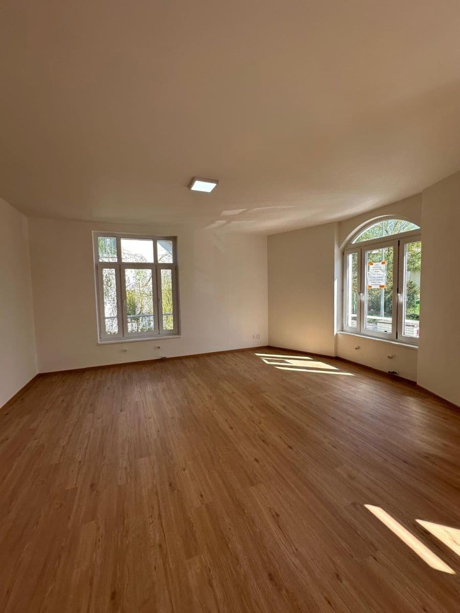 Prenájom bytu 64 m², K Zámku, Praha, Praha Prenájom bytu 64 m², K Zámku, Praha, Praha