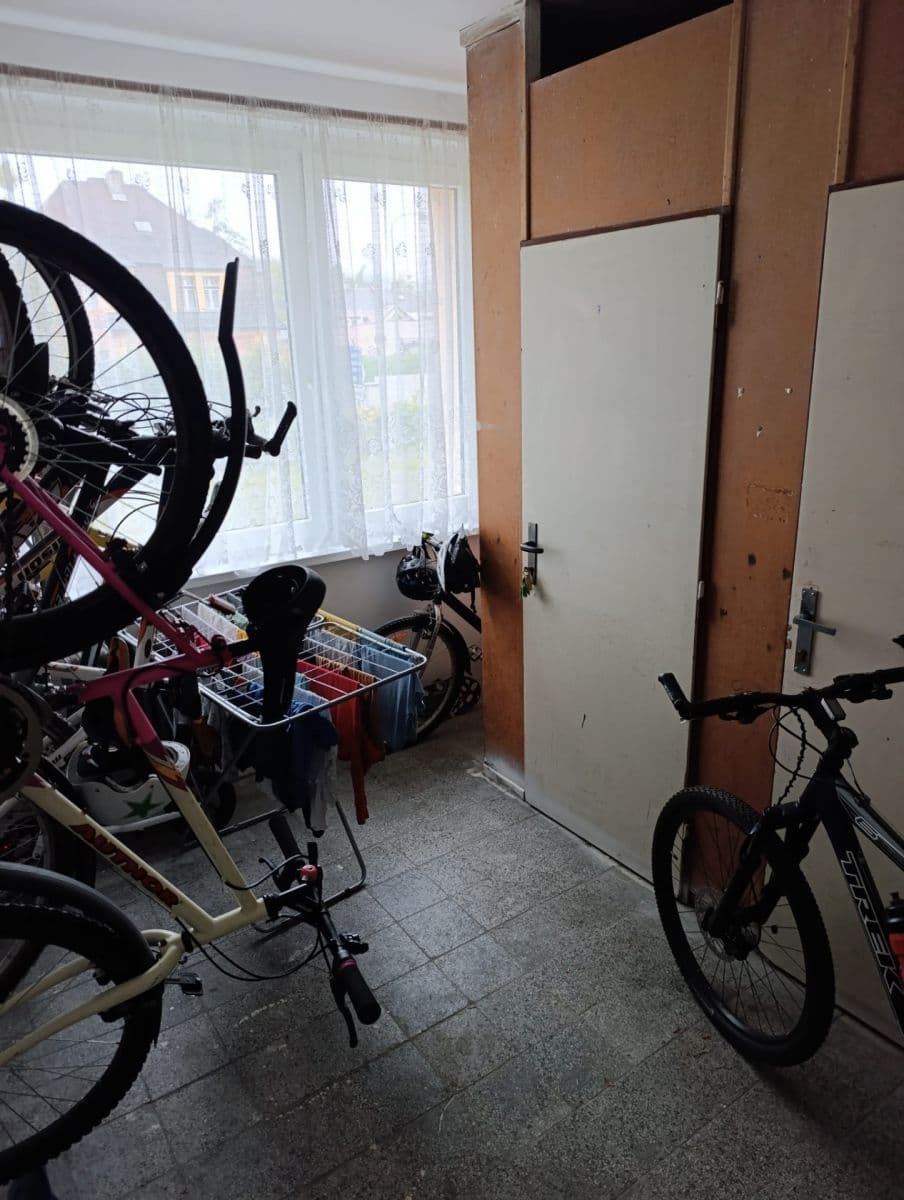 Prenájom bytu 1-izbový 20 m², J. A. Gagarina, Nejdek, Karlovarský kraj Prenájom bytu 1-izbový 20 m², J. A. Gagarina, Nejdek, Karlovarský kraj