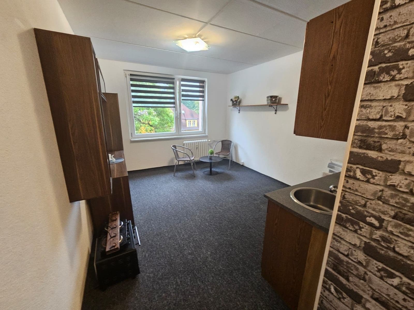 Prenájom bytu 1-izbový 20 m², J. A. Gagarina, Nejdek, Karlovarský kraj Prenájom bytu 1-izbový 20 m², J. A. Gagarina, Nejdek, Karlovarský kraj