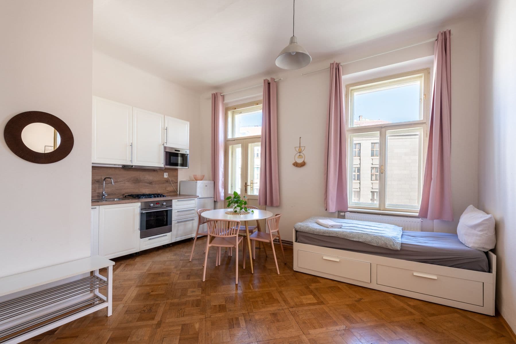 Prenájom bytu 56 m², Těšnov, Praha, Praha Prenájom bytu 56 m², Těšnov, Praha, Praha