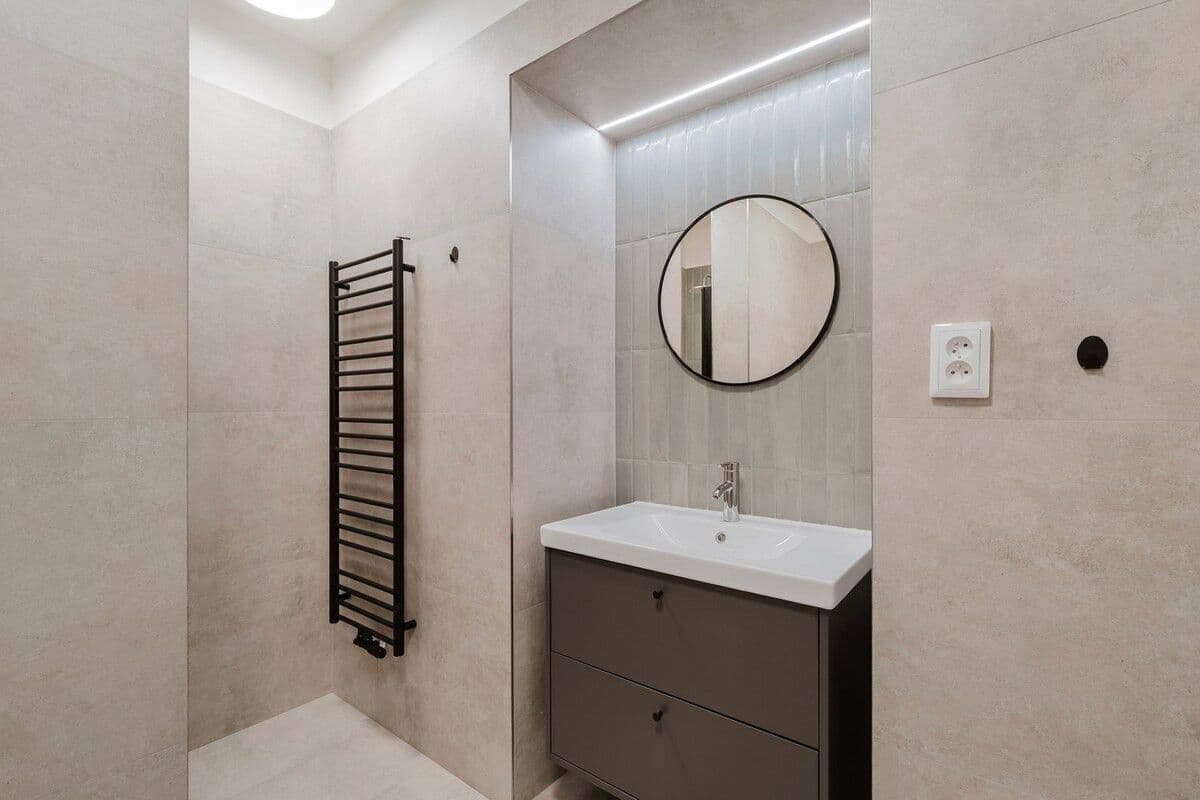 Prenájom bytu 50 m², Urxova, Praha, Praha Prenájom bytu 50 m², Urxova, Praha, Praha