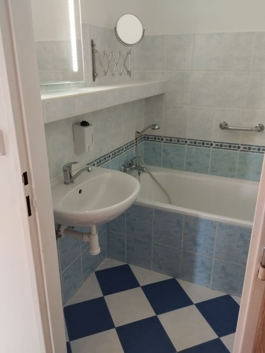 Prenájom bytu 3-izbový 69 m², Švédská, Ostrava, Moravskoslezský kraj Prenájom bytu 3-izbový 69 m², Švédská, Ostrava, Moravskoslezský kraj