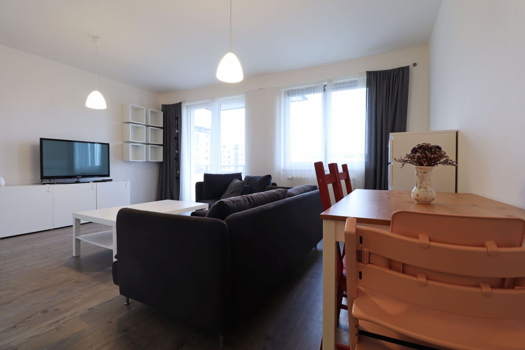 Prenájom bytu 2-izbový 57 m², Miloše Havla, Praha, Praha Prenájom bytu 2-izbový 57 m², Miloše Havla, Praha, Praha