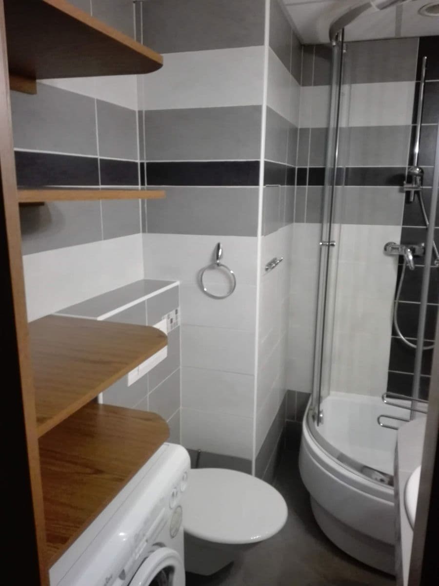 Prenájom bytu 1-izbový 33 m², Zahradní, Jihlava, Kraj Vysočina Prenájom bytu 1-izbový 33 m², Zahradní, Jihlava, Kraj Vysočina