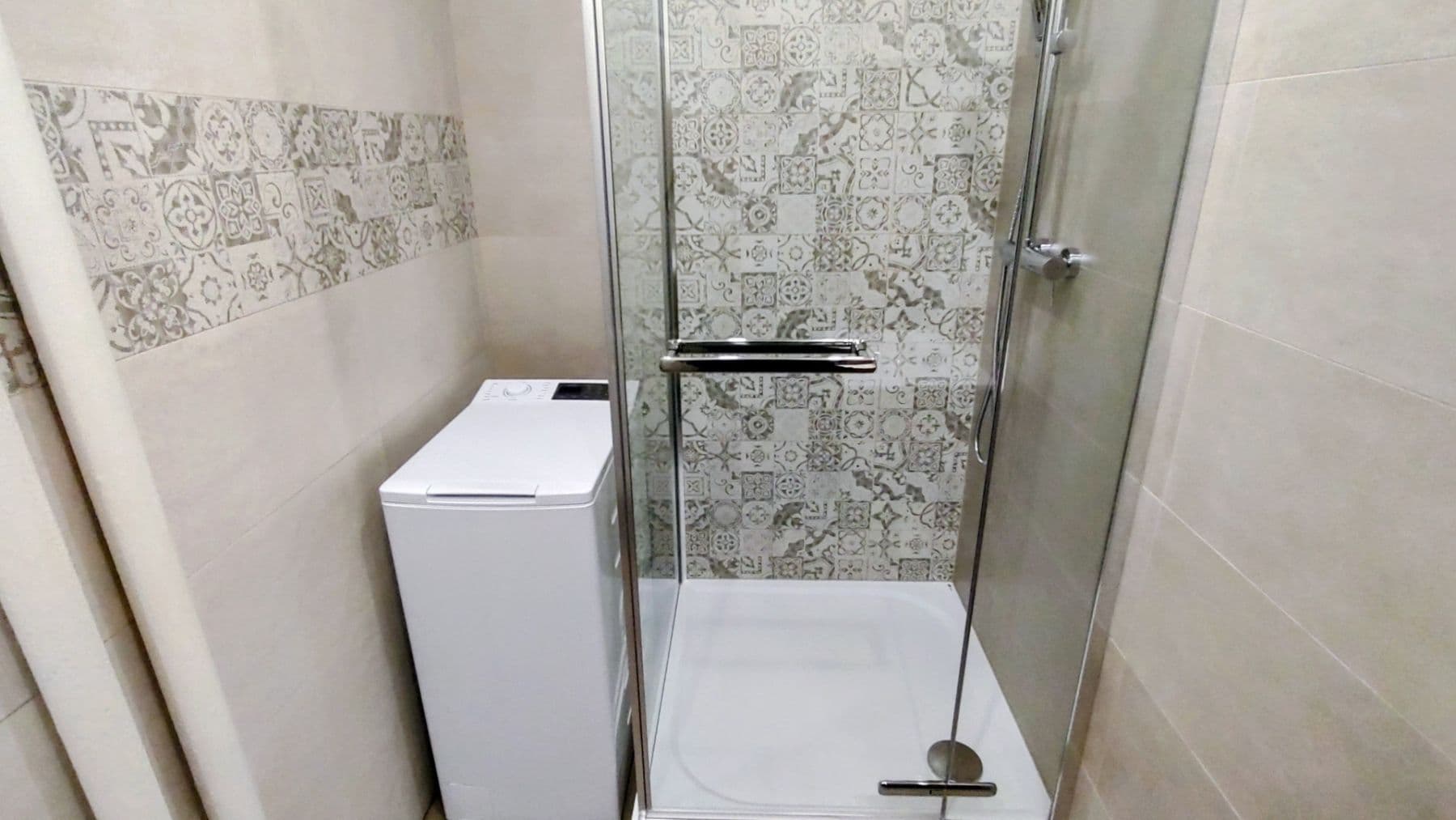 Prenájom bytu 2-izbový 52 m², Malovická, Praha, Praha Prenájom bytu 2-izbový 52 m², Malovická, Praha, Praha