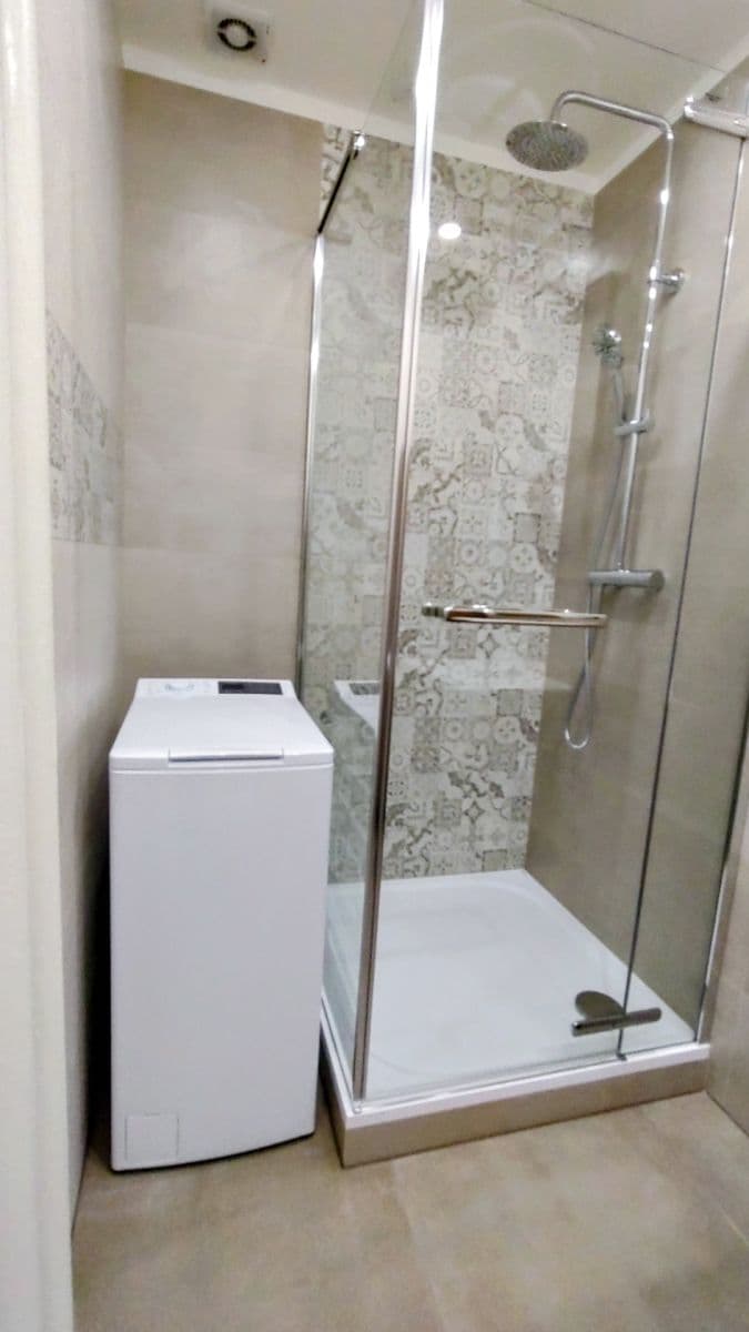 Prenájom bytu 2-izbový 52 m², Malovická, Praha, Praha Prenájom bytu 2-izbový 52 m², Malovická, Praha, Praha