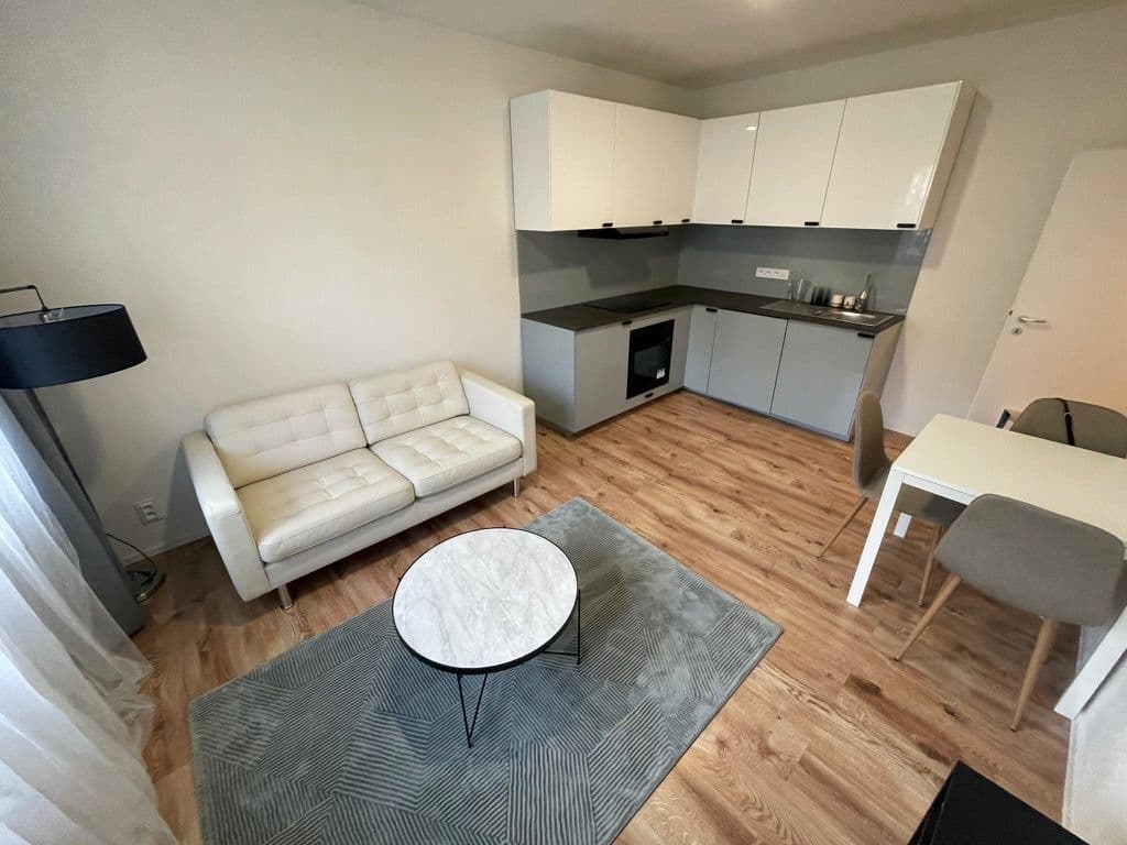 Prenájom bytu 2-izbový 82 m², Železná, Ústí nad Labem, Ústecký kraj Prenájom bytu 2-izbový 82 m², Železná, Ústí nad Labem, Ústecký kraj