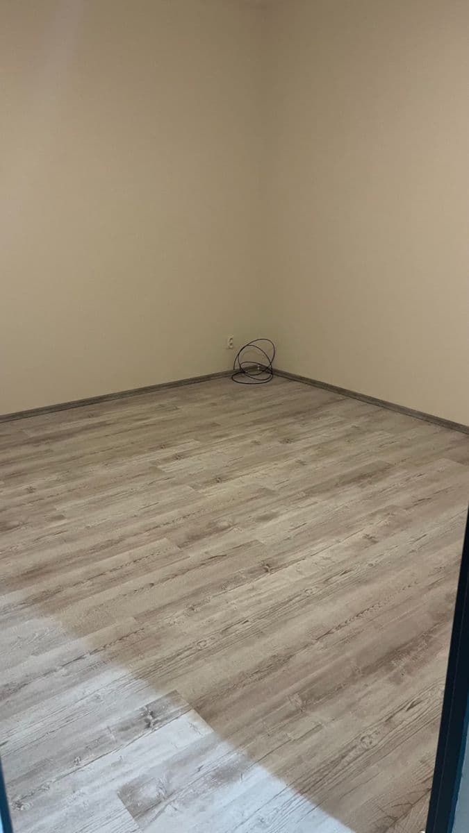 Prenájom bytu 1-izbový 35 m², Kostnická, Chomutov, Ústecký kraj Prenájom bytu 1-izbový 35 m², Kostnická, Chomutov, Ústecký kraj