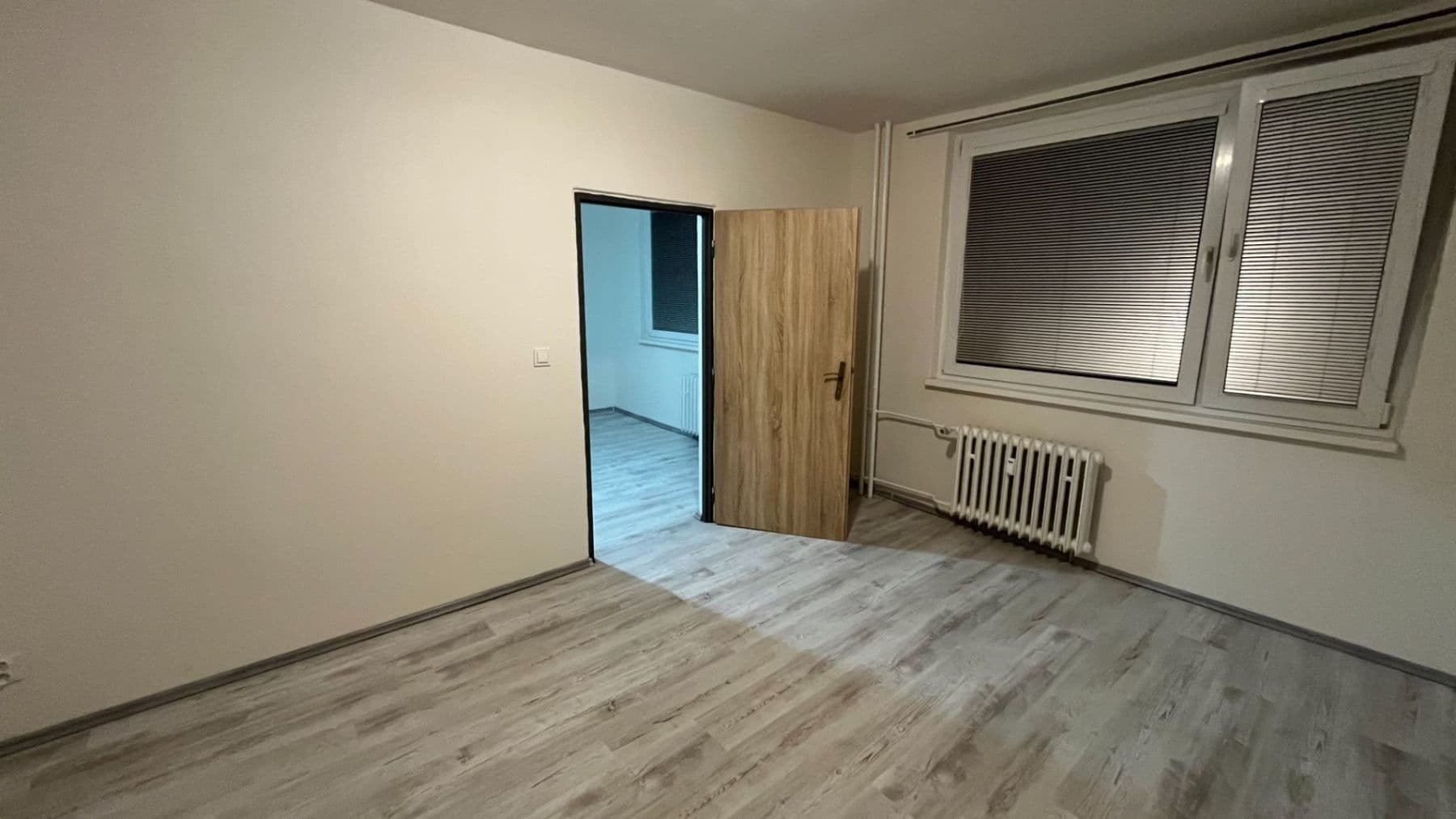 Prenájom bytu 1-izbový 35 m², Kostnická, Chomutov, Ústecký kraj Prenájom bytu 1-izbový 35 m², Kostnická, Chomutov, Ústecký kraj