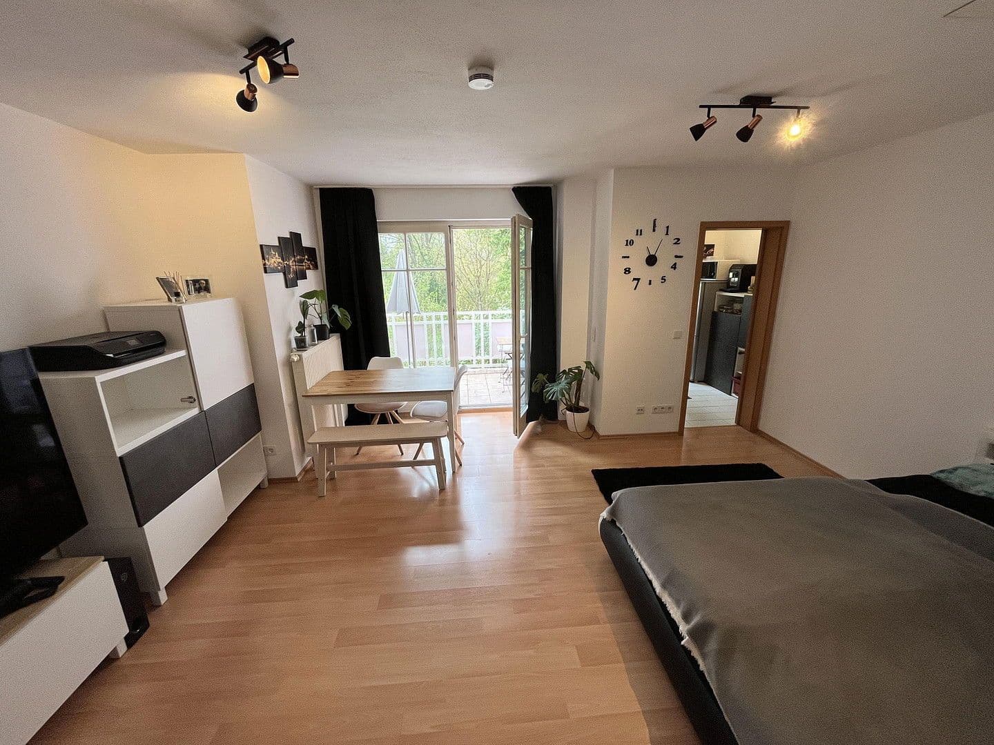 Prenájom bytu 1-izbový 35 m², Sinzinger Str. 5, Fürstenfeldbruck, Bavorsko Prenájom bytu 1-izbový 35 m², Sinzinger Str. 5, Fürstenfeldbruck, Bavorsko