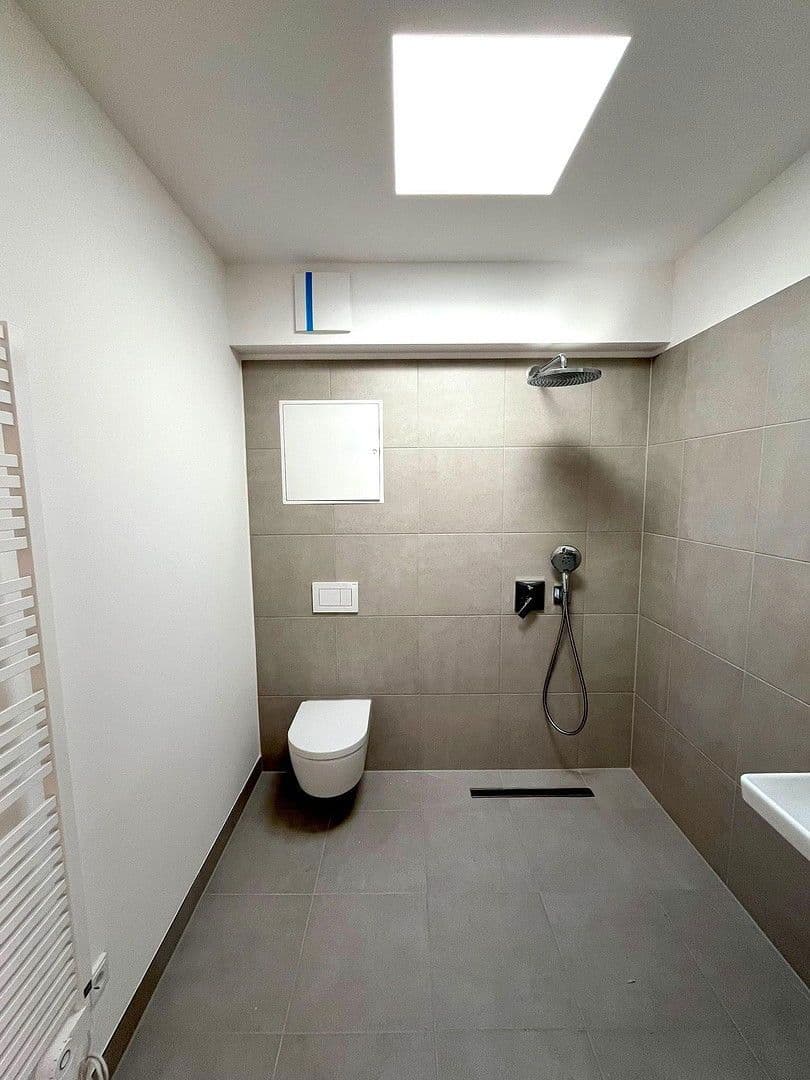 Prenájom bytu 2-izbový 69 m², Giselastraße 11, Bezirk Lichtenberg, Berlín Prenájom bytu 2-izbový 69 m², Giselastraße 11, Bezirk Lichtenberg, Berlín