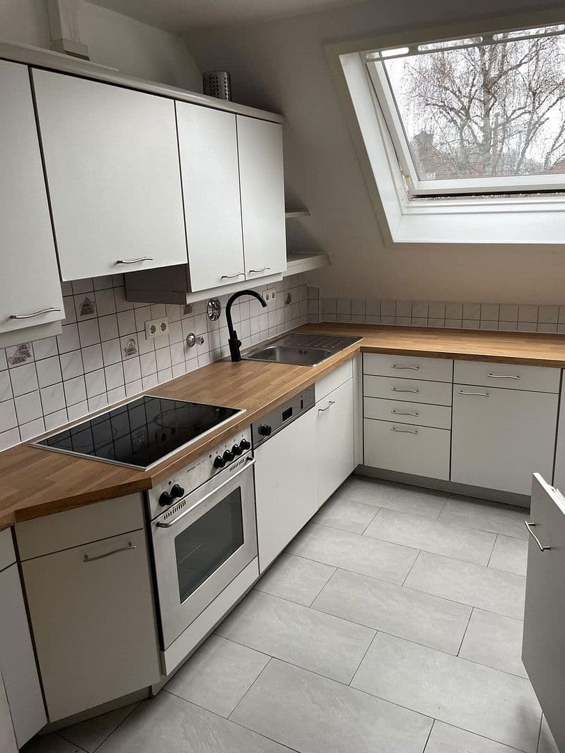 Prenájom bytu 1-izbový 13 m², Böcklerstrasse 46, Stuttgart, Bádensko-Wurttembersko Prenájom bytu 1-izbový 13 m², Böcklerstrasse 46, Stuttgart, Bádensko-Wurttembersko