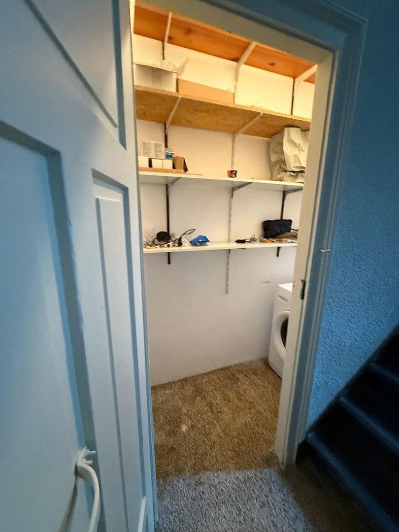 Prenájom bytu 2-izbový 42 m², Rauenthaler Str. 22, Wiesbaden, Hesensko Prenájom bytu 2-izbový 42 m², Rauenthaler Str. 22, Wiesbaden, Hesensko