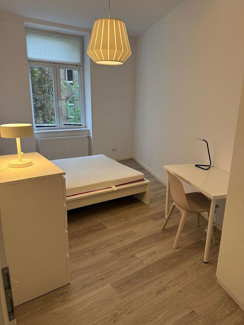 Prenájom bytu 2-izbový 42 m², Rauenthaler Str. 22, Wiesbaden, Hesensko Prenájom bytu 2-izbový 42 m², Rauenthaler Str. 22, Wiesbaden, Hesensko