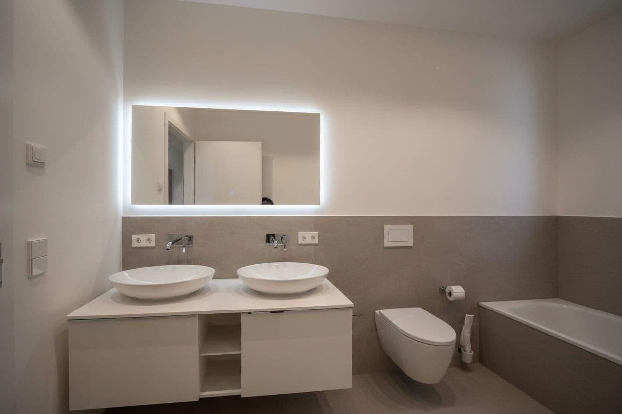 Prenájom bytu 4-izbový 121 m², Berlin, Berlín Prenájom bytu 4-izbový 121 m², Berlin, Berlín