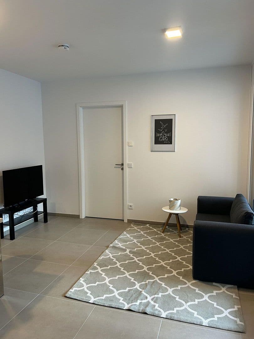 Prenájom bytu 2-izbový 53 m², Zschokkestraße 36, München, Bavorsko Prenájom bytu 2-izbový 53 m², Zschokkestraße 36, München, Bavorsko