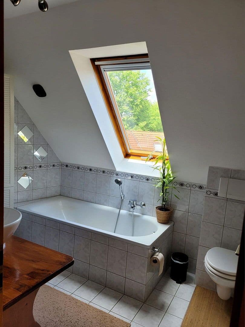 Predaj bytu 3-izbový 80 m², Göppingen, Bádensko-Wurttembersko Predaj bytu 3-izbový 80 m², Göppingen, Bádensko-Wurttembersko