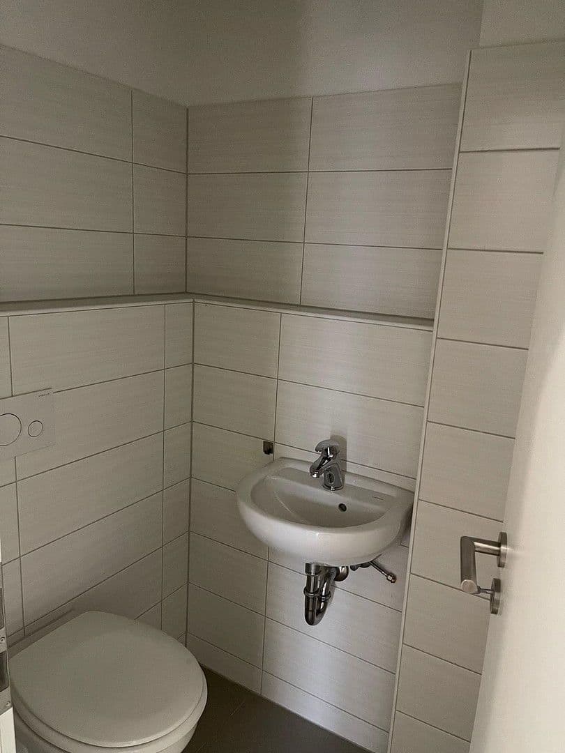 Prenájom bytu 3-izbový 85 m², Bahnhofstraße 2, Reichenbach, Sasko Prenájom bytu 3-izbový 85 m², Bahnhofstraße 2, Reichenbach, Sasko