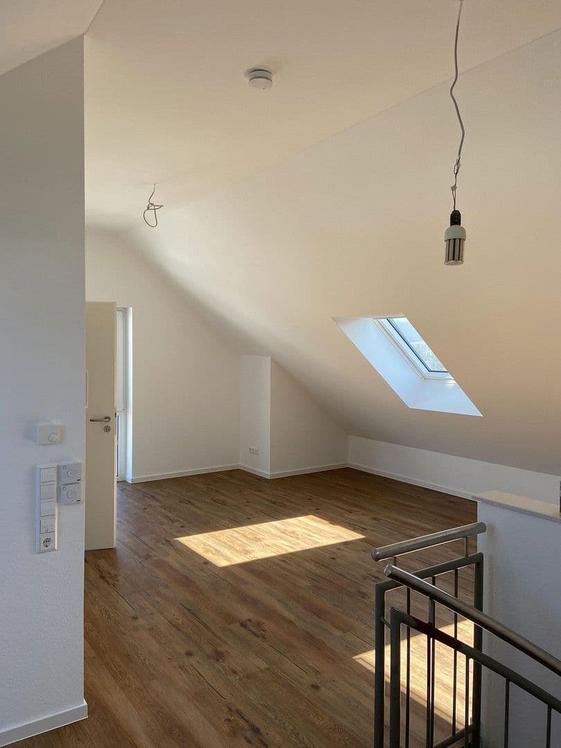 Prenájom bytu 3-izbový 81 m², Crailsheim, Bádensko-Wurttembersko Prenájom bytu 3-izbový 81 m², Crailsheim, Bádensko-Wurttembersko