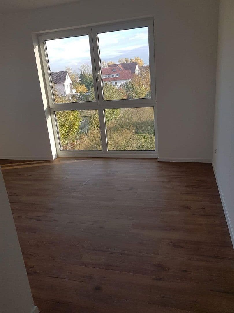 Prenájom bytu 3-izbový 81 m², Crailsheim, Bádensko-Wurttembersko Prenájom bytu 3-izbový 81 m², Crailsheim, Bádensko-Wurttembersko