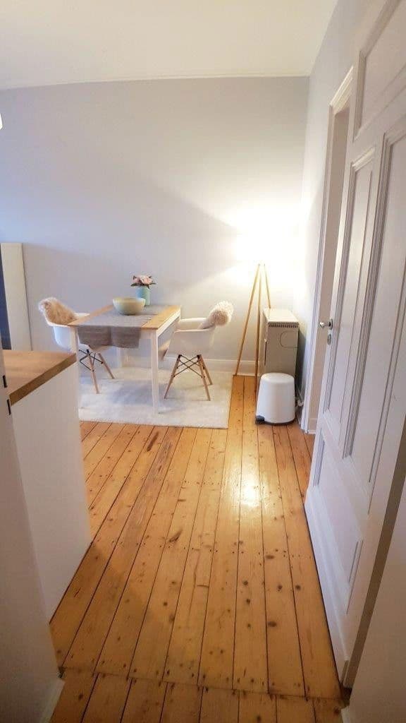 Prenájom bytu 2-izbový 36 m², Kanalstr. 64, Leverkusen, Severné Porýnie - Westfálsko Prenájom bytu 2-izbový 36 m², Kanalstr. 64, Leverkusen, Severné Porýnie - Westfálsko