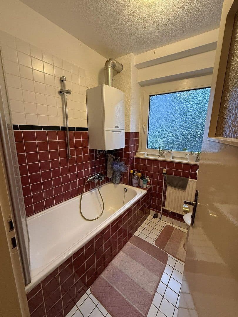 Prenájom bytu 2-izbový 62 m², Paradestr. 33, Wuppertal, Severné Porýnie - Westfálsko Prenájom bytu 2-izbový 62 m², Paradestr. 33, Wuppertal, Severné Porýnie - Westfálsko