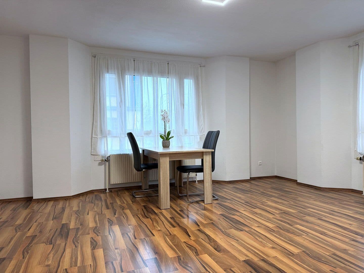 Prenájom bytu 2-izbový 61 m², Wien, Viedeň Prenájom bytu 2-izbový 61 m², Wien, Viedeň