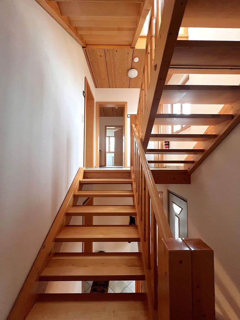 Predaj kancelárie 60 m², Irschenberg, Bavorsko Predaj kancelárie 60 m², Irschenberg, Bavorsko