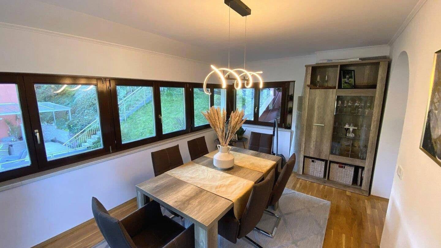 Predaj domu 240 m², pozemek 990 m², Schwarzach Im Pongau, Salzbursko Predaj domu 240 m², pozemek 990 m², Schwarzach Im Pongau, Salzbursko