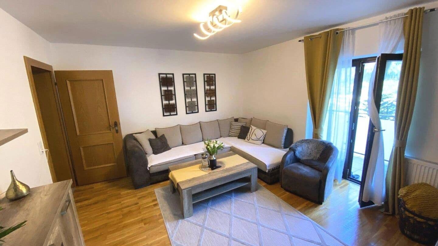 Predaj domu 240 m², pozemek 990 m², Schwarzach Im Pongau, Salzbursko Predaj domu 240 m², pozemek 990 m², Schwarzach Im Pongau, Salzbursko