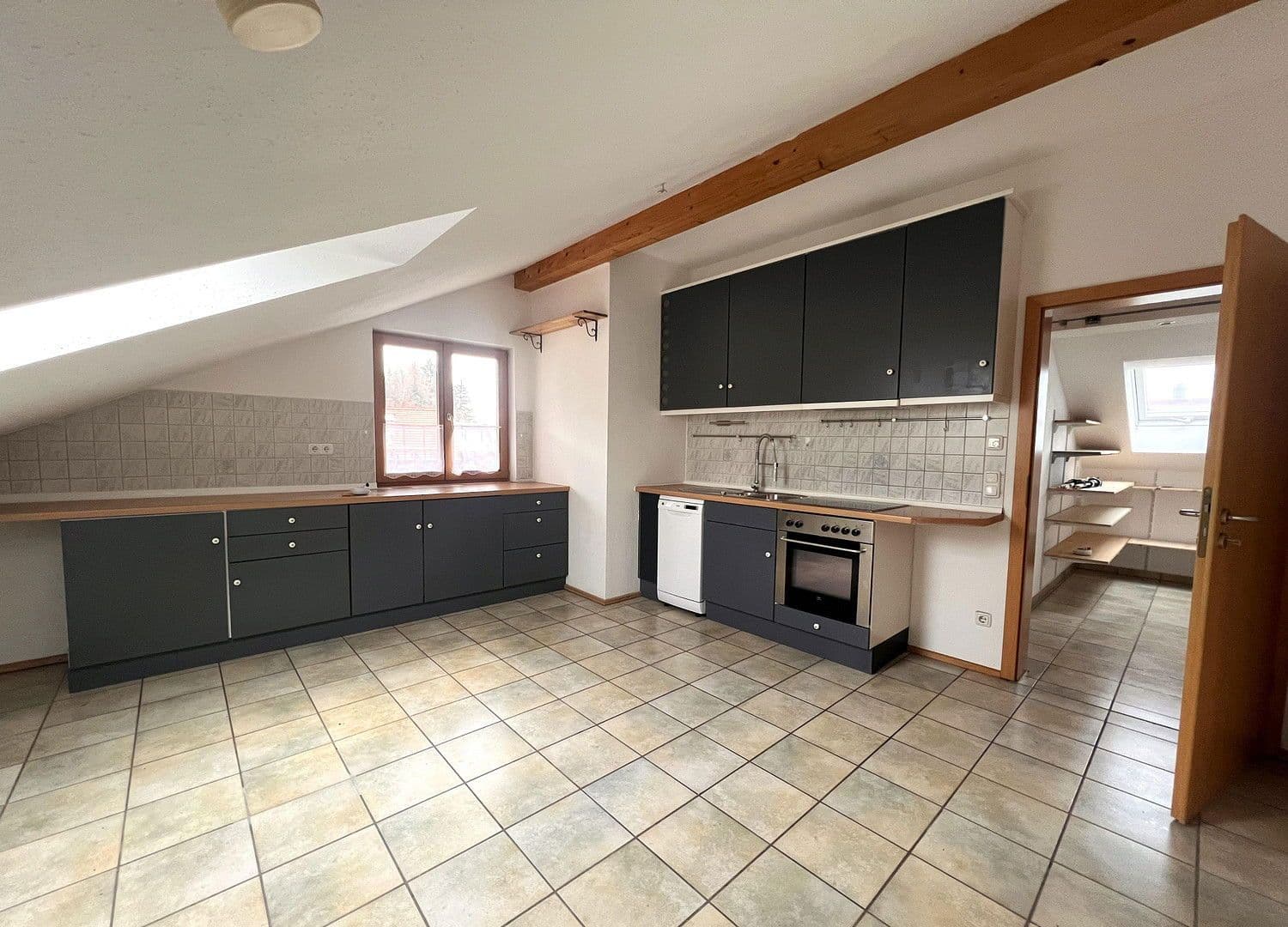 Predaj bytu 2-izbový 70 m², Irschenberg, Bavorsko Predaj bytu 2-izbový 70 m², Irschenberg, Bavorsko