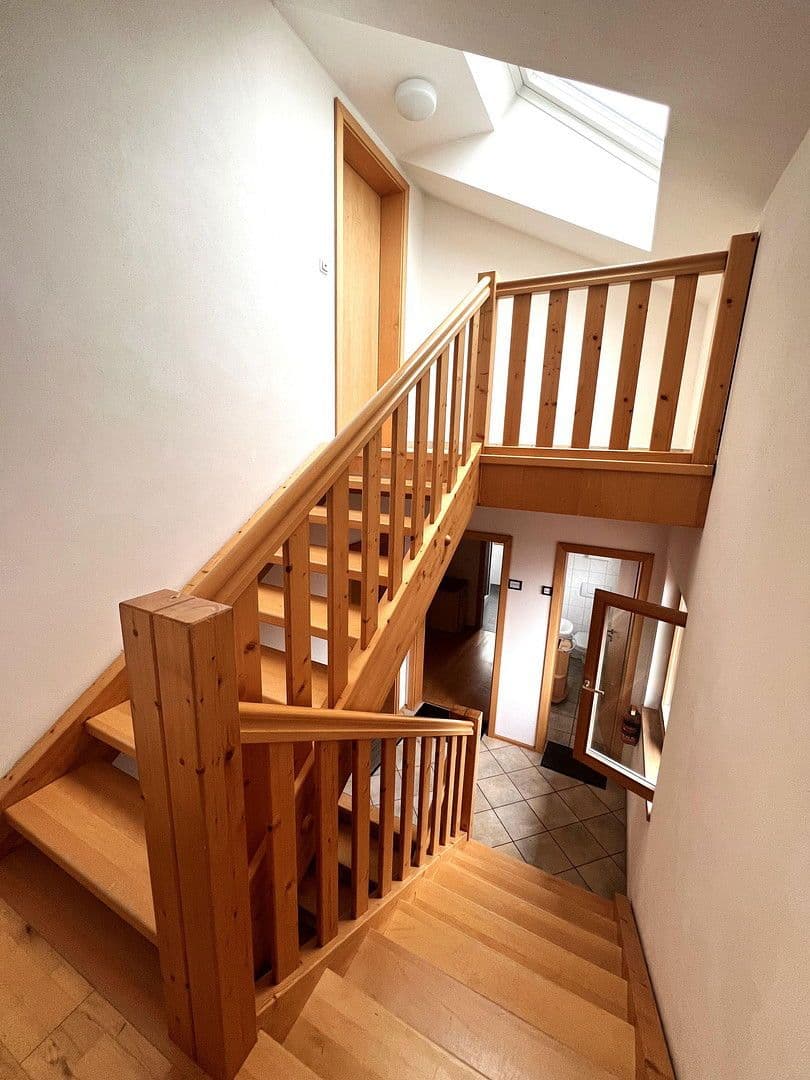 Predaj bytu 2-izbový 70 m², Irschenberg, Bavorsko Predaj bytu 2-izbový 70 m², Irschenberg, Bavorsko