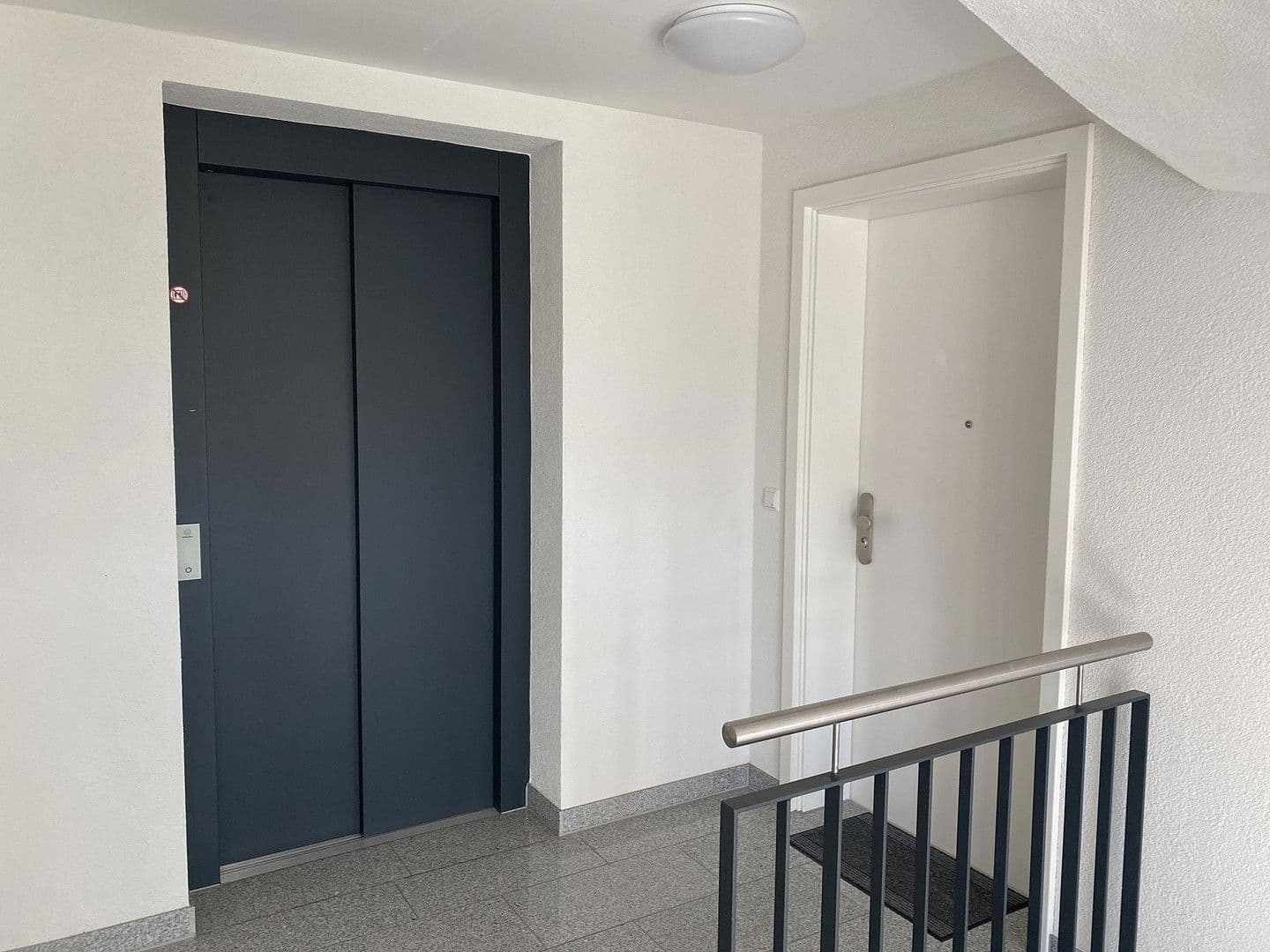 Prenájom bytu 3-izbový 78 m², Möggenweilerstraße 22/1, Markdorf, Bádensko-Wurttembersko Prenájom bytu 3-izbový 78 m², Möggenweilerstraße 22/1, Markdorf, Bádensko-Wurttembersko