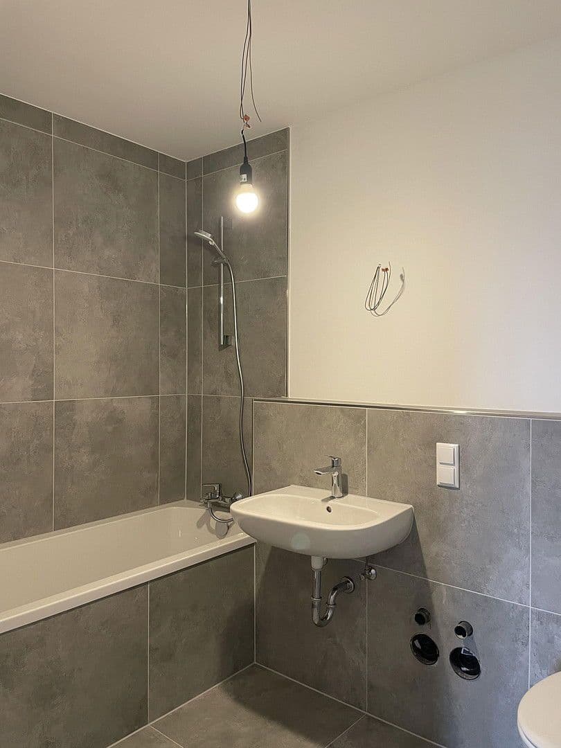 Prenájom bytu 3-izbový 92 m², Raunheim, Hesensko Prenájom bytu 3-izbový 92 m², Raunheim, Hesensko