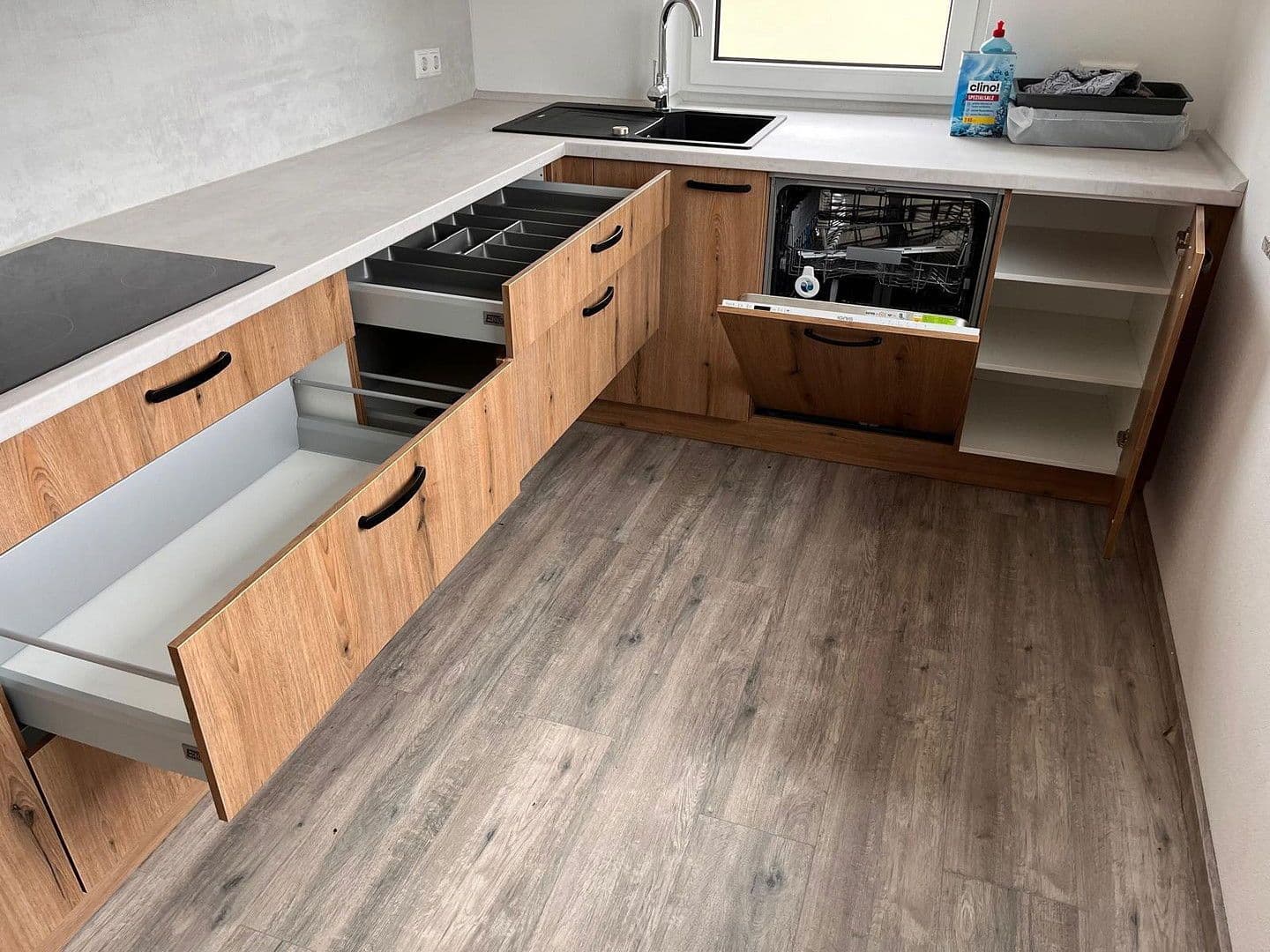 Prenájom bytu 3-izbový 99 m², Tulpenstr. 18a, Wackersdorf, Bavorsko Prenájom bytu 3-izbový 99 m², Tulpenstr. 18a, Wackersdorf, Bavorsko