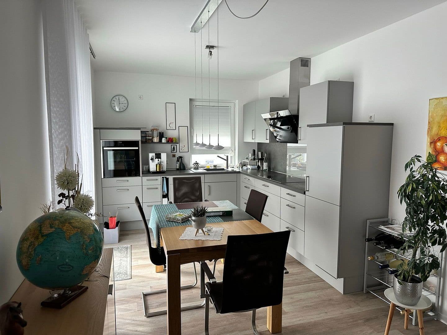 Prenájom bytu 4-izbový 109 m², Gifhorn, Dolné Sasko Prenájom bytu 4-izbový 109 m², Gifhorn, Dolné Sasko