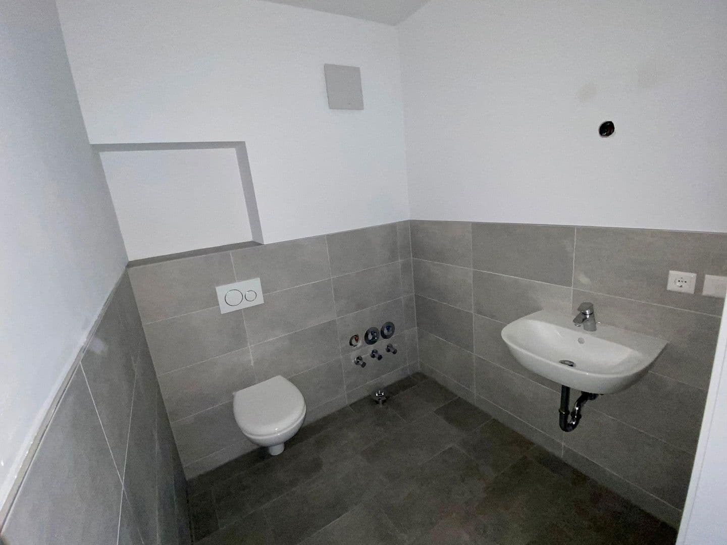 Prenájom bytu 4-izbový 109 m², Gifhorn, Dolné Sasko Prenájom bytu 4-izbový 109 m², Gifhorn, Dolné Sasko