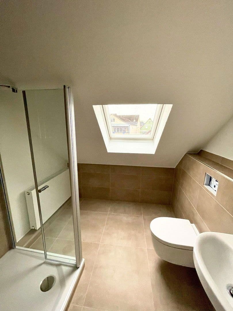 Prenájom bytu 2-izbový 70 m², Goldbach, Bavorsko Prenájom bytu 2-izbový 70 m², Goldbach, Bavorsko