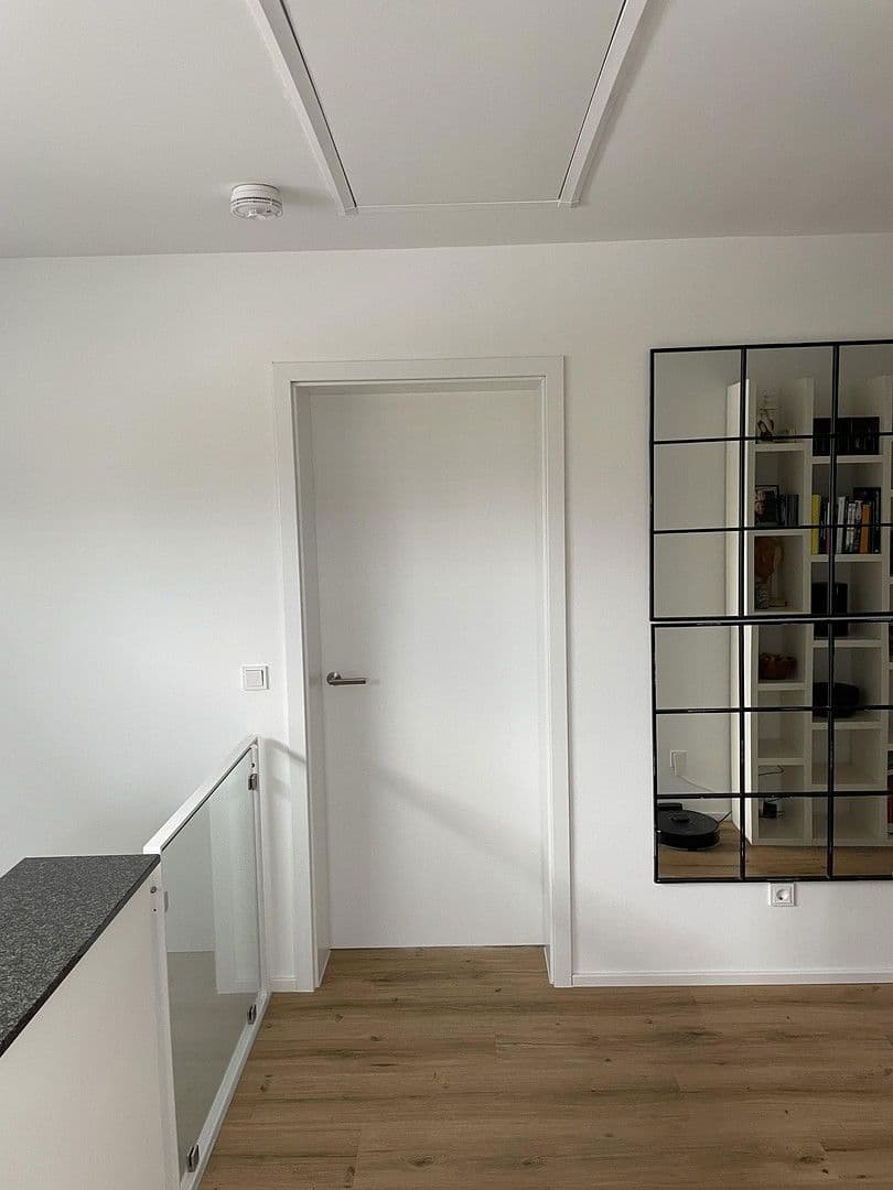 Prenájom bytu 4-izbový 142 m², Bad Vilbel, Hesensko Prenájom bytu 4-izbový 142 m², Bad Vilbel, Hesensko