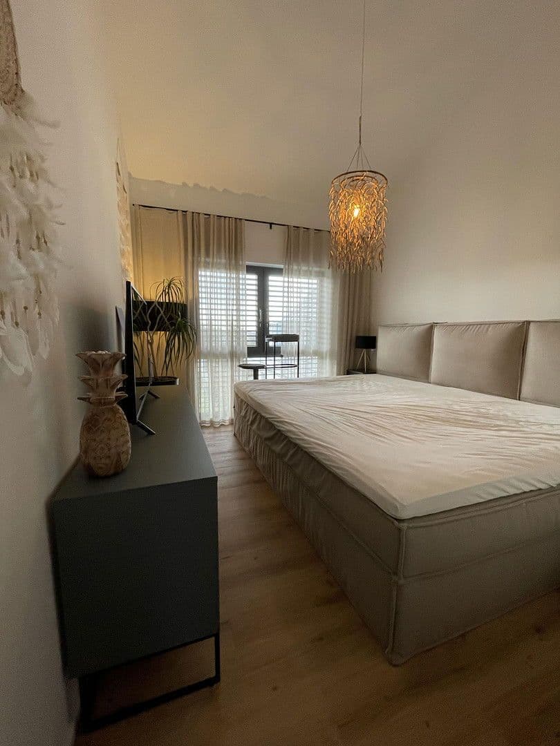 Prenájom bytu 4-izbový 142 m², Bad Vilbel, Hesensko Prenájom bytu 4-izbový 142 m², Bad Vilbel, Hesensko