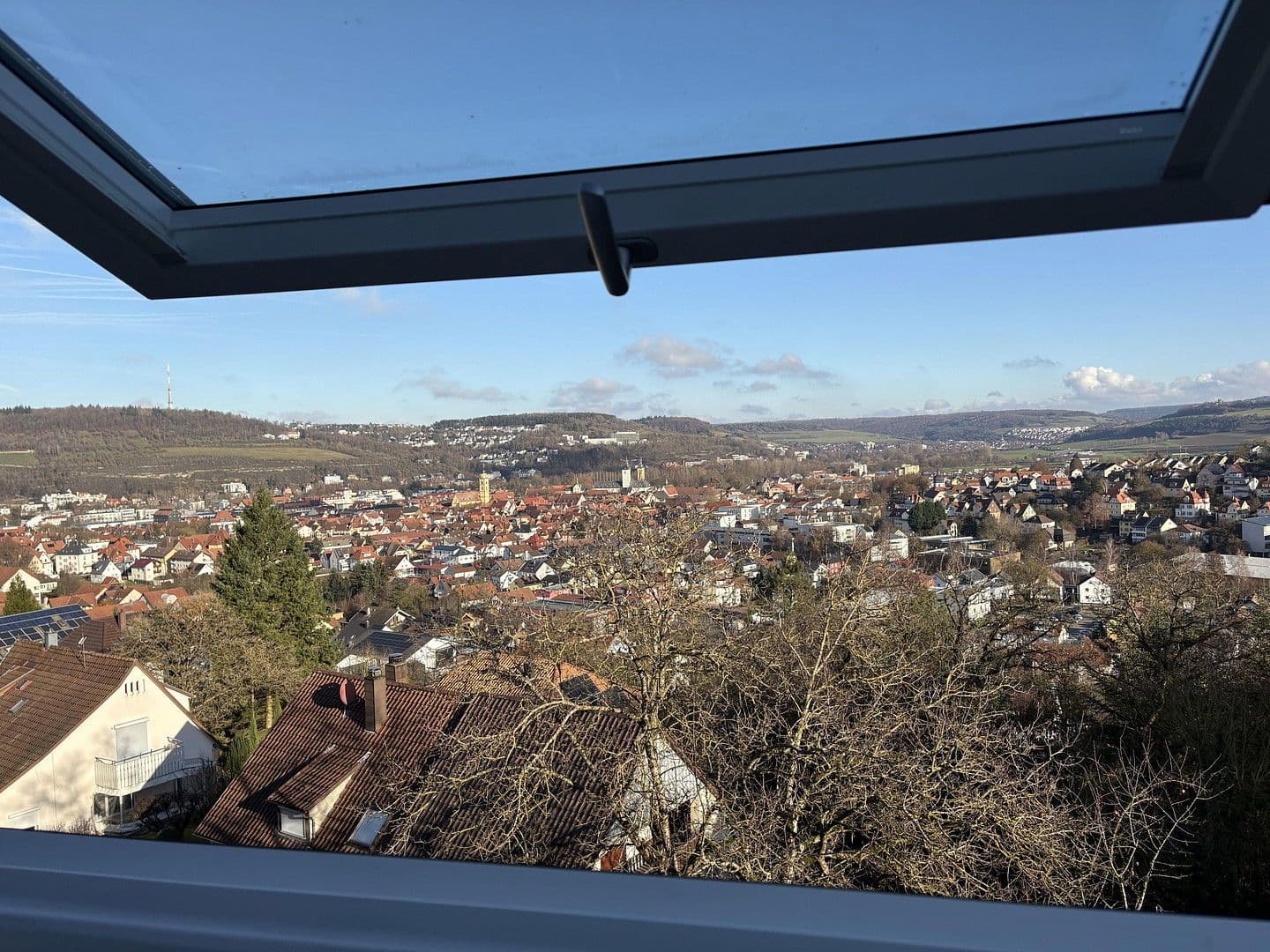 Prenájom bytu 3-izbový 100 m², Bad Mergentheim, Bádensko-Wurttembersko Prenájom bytu 3-izbový 100 m², Bad Mergentheim, Bádensko-Wurttembersko