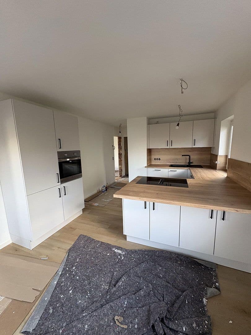 Prenájom bytu 3-izbový 100 m², Bad Mergentheim, Bádensko-Wurttembersko Prenájom bytu 3-izbový 100 m², Bad Mergentheim, Bádensko-Wurttembersko