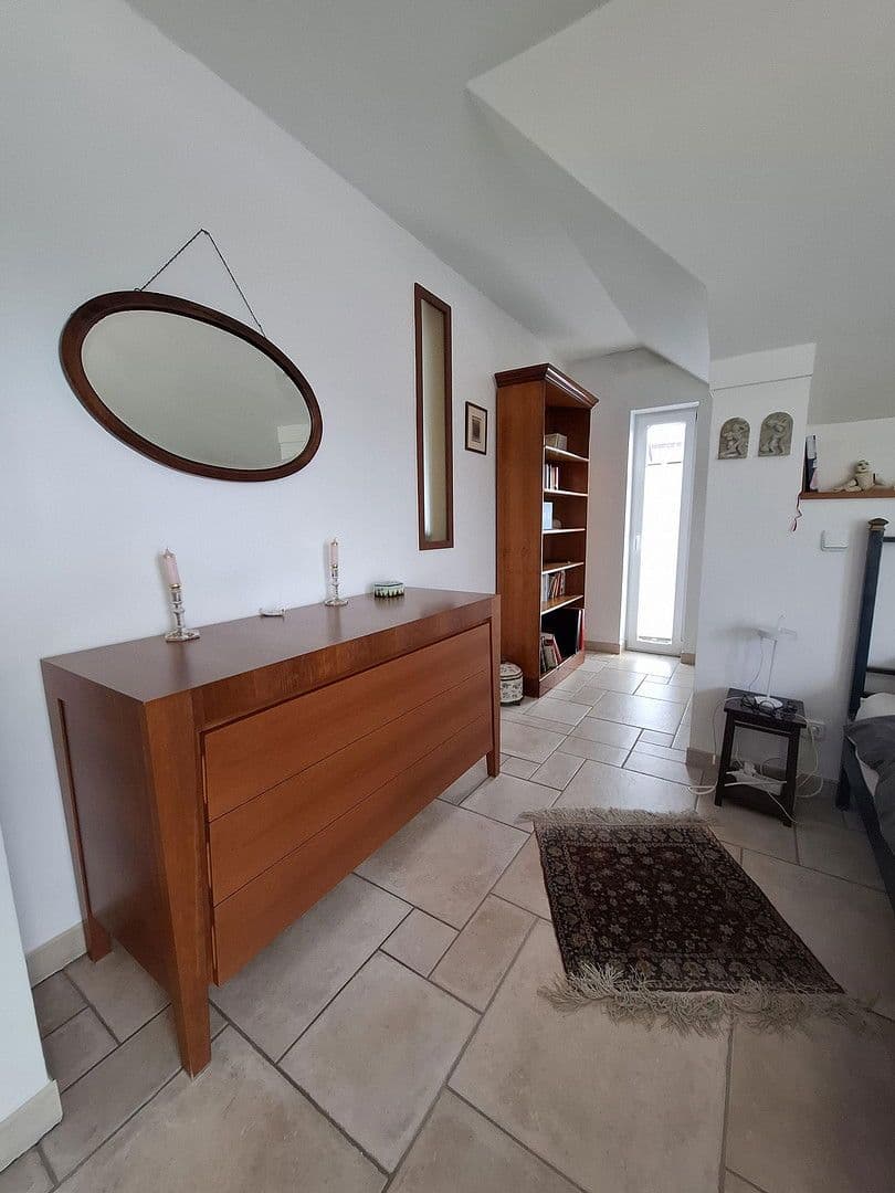 Prenájom bytu 4-izbový 170 m², Wachtberg, Severné Porýnie - Westfálsko Prenájom bytu 4-izbový 170 m², Wachtberg, Severné Porýnie - Westfálsko