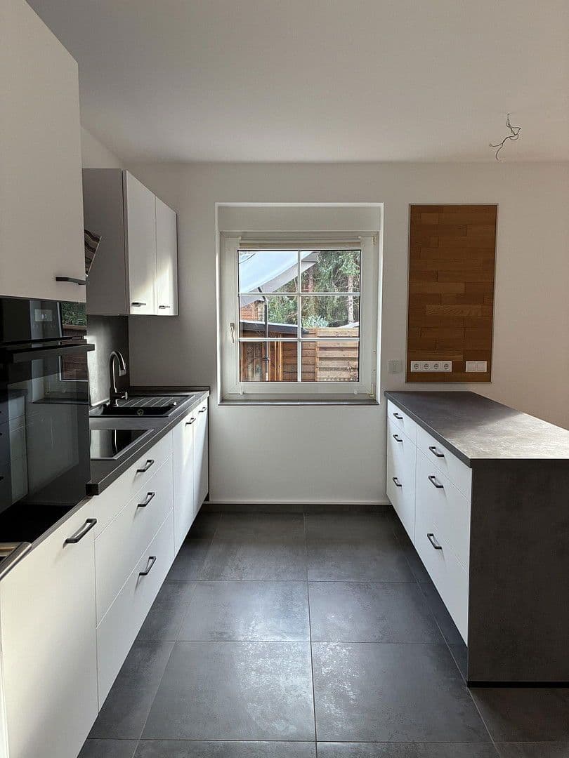 Prenájom bytu 2-izbový 60 m², Wolfsburg, Dolné Sasko Prenájom bytu 2-izbový 60 m², Wolfsburg, Dolné Sasko