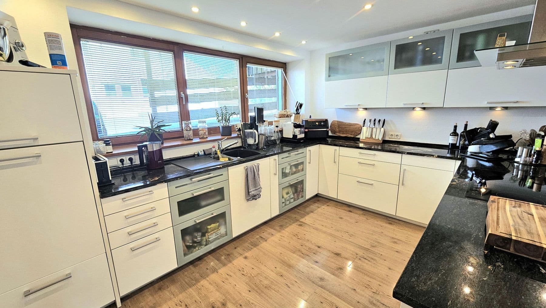 Predaj bytu 6-izbový 260 m², Drösslinger Straße 1, Andechs, Bavorsko Predaj bytu 6-izbový 260 m², Drösslinger Straße 1, Andechs, Bavorsko