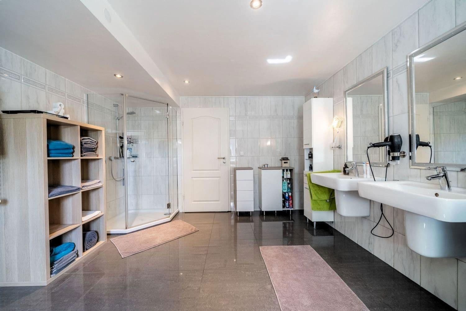 Predaj bytu 6-izbový 260 m², Drösslinger Straße 1, Andechs, Bavorsko Predaj bytu 6-izbový 260 m², Drösslinger Straße 1, Andechs, Bavorsko