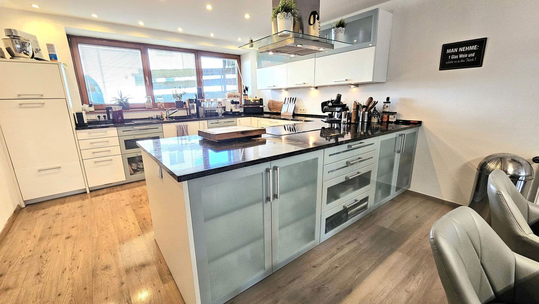 Predaj bytu 6-izbový 260 m², Drösslinger Straße 1, Andechs, Bavorsko Predaj bytu 6-izbový 260 m², Drösslinger Straße 1, Andechs, Bavorsko