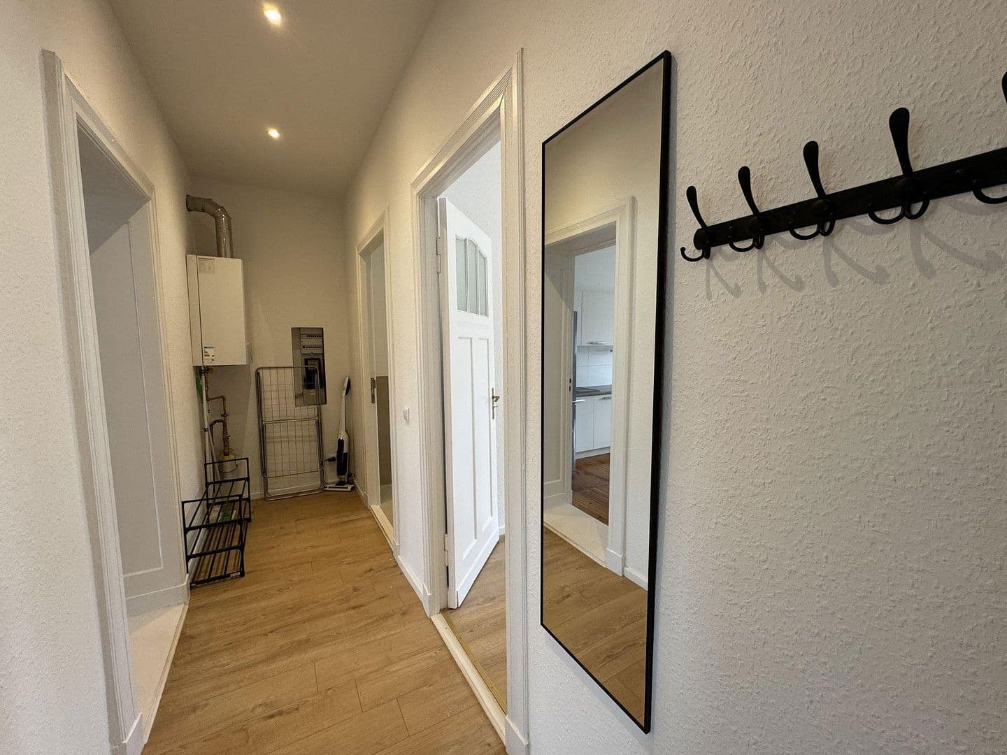 Prenájom bytu 2-izbový 70 m², Berlin, Berlín Prenájom bytu 2-izbový 70 m², Berlin, Berlín