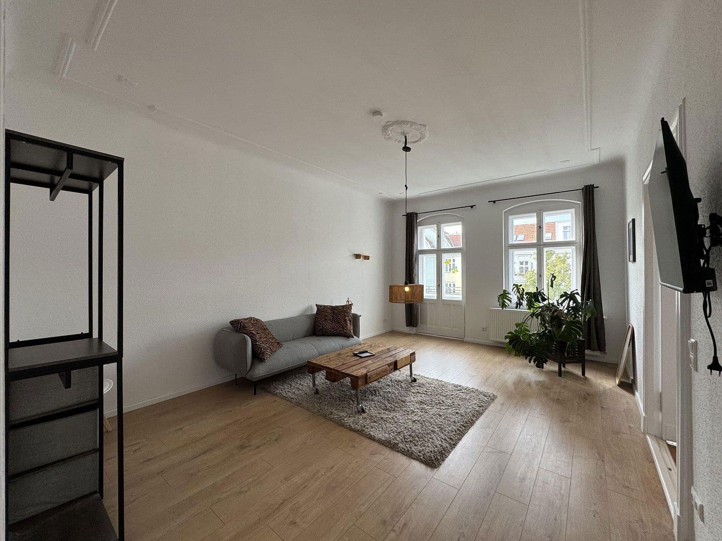 Prenájom bytu 2-izbový 70 m², Berlin, Berlín Prenájom bytu 2-izbový 70 m², Berlin, Berlín
